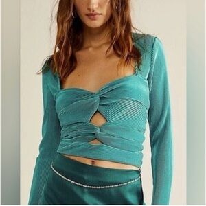 NWOT Free People Leah Twist Top Porcelain Green Long Sleeve Cut-Out Blouse